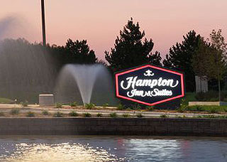 Hampton Inn & Suites Sign